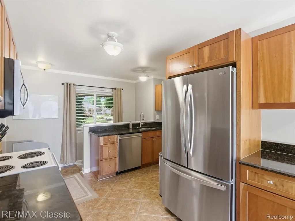 41020 Greenbriar Lane Plymouth Charter Township MI 48170