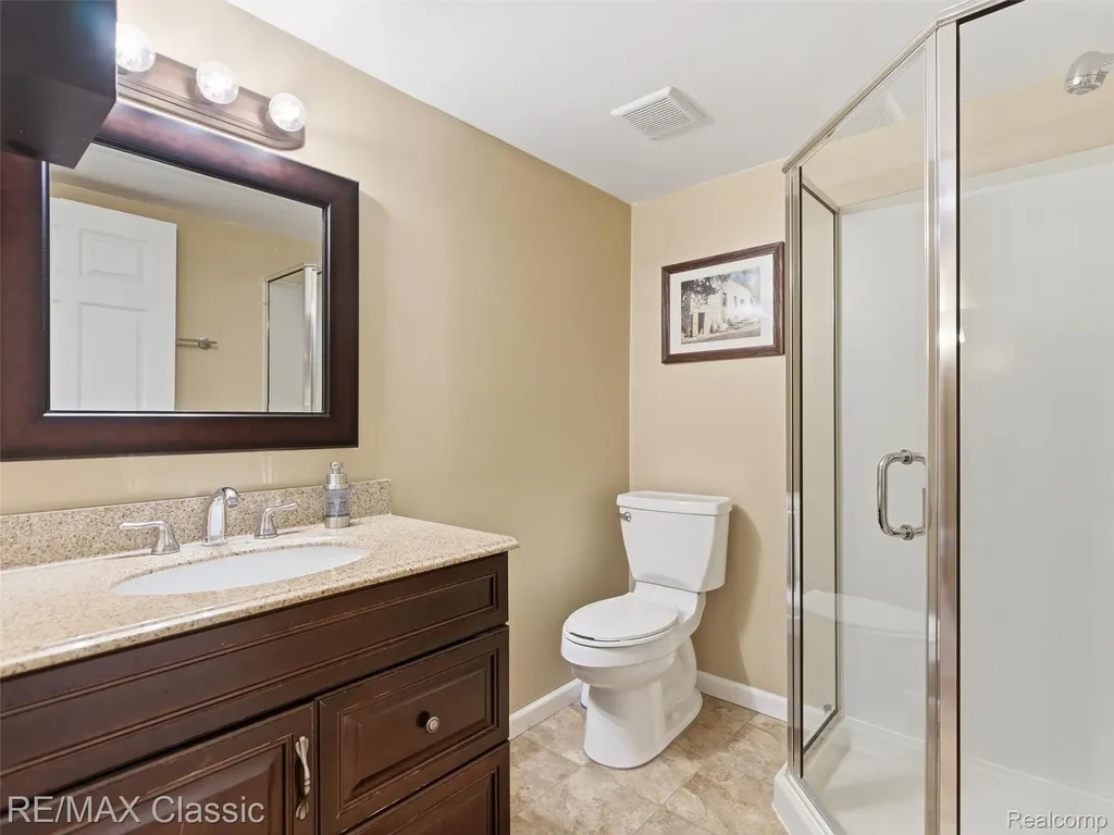 41020 Greenbriar Lane Plymouth Charter Township MI 48170