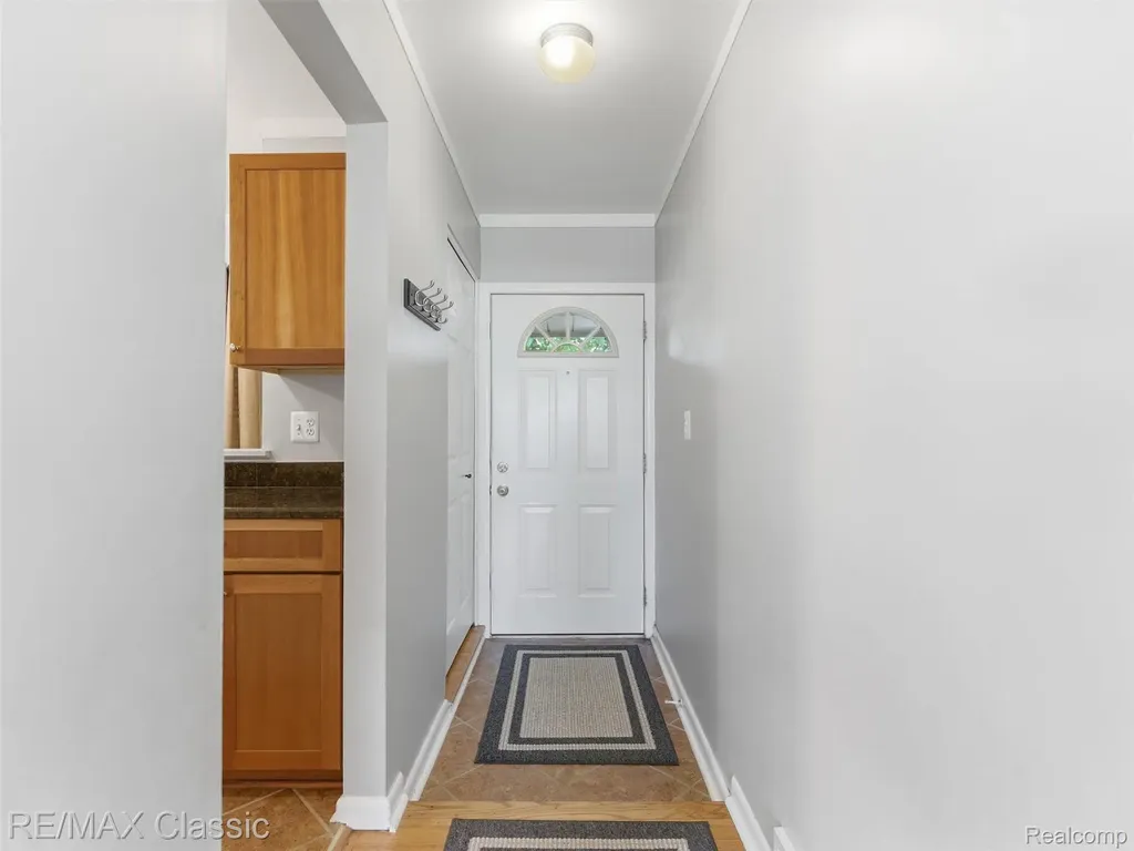 41020 Greenbriar Lane Plymouth Charter Township MI 48170