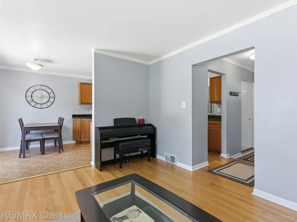 41020 Greenbriar Lane Plymouth Charter Township MI 48170