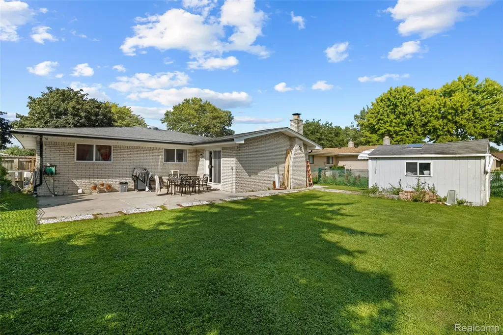 13670 Terra Santa Drive Sterling Heights City MI 48312