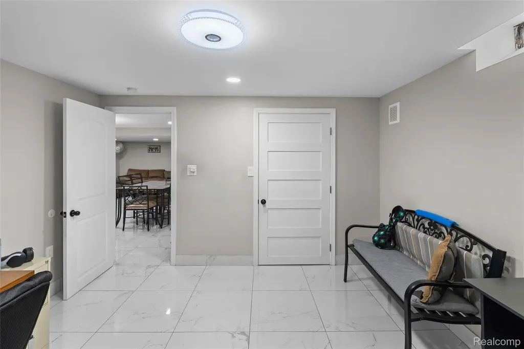 13670 Terra Santa Drive Sterling Heights City MI 48312