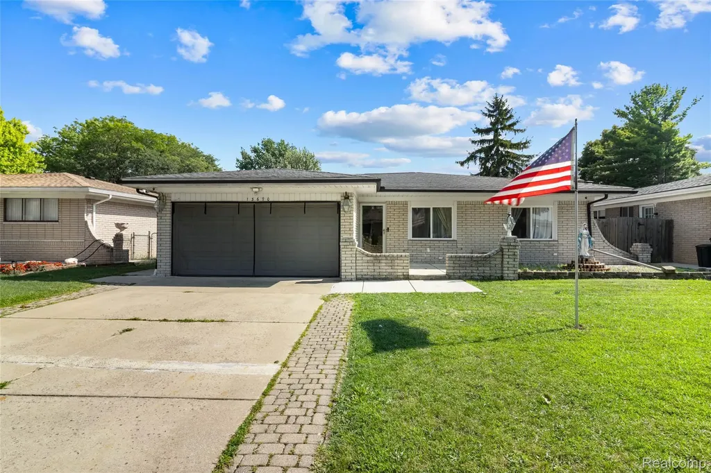 13670 Terra Santa Drive Sterling Heights City MI 48312