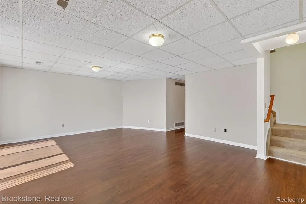 62401 Raleigh Court South Lyon City MI 48178