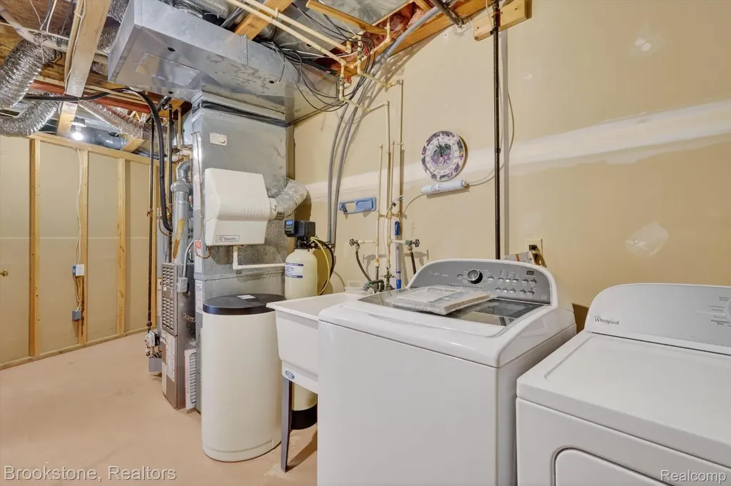 62401 Raleigh Court South Lyon City MI 48178
