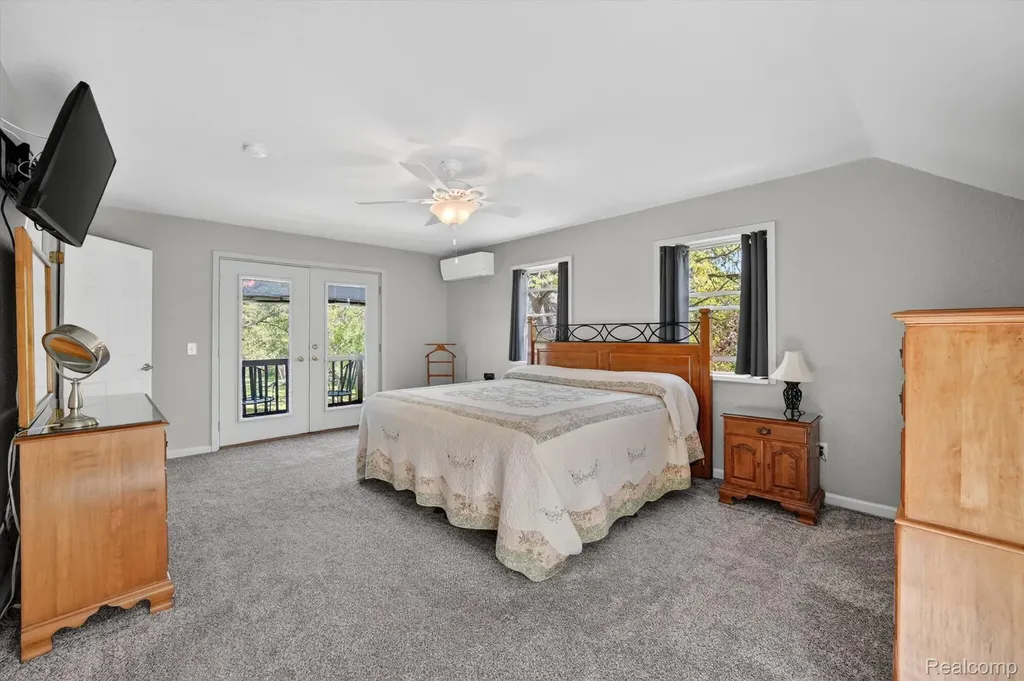 10520 North Dixie Berlin Charter Township MI 48179