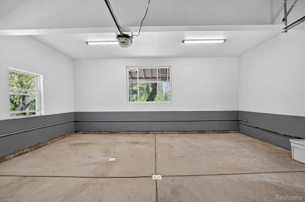 10520 North Dixie Berlin Charter Township MI 48179