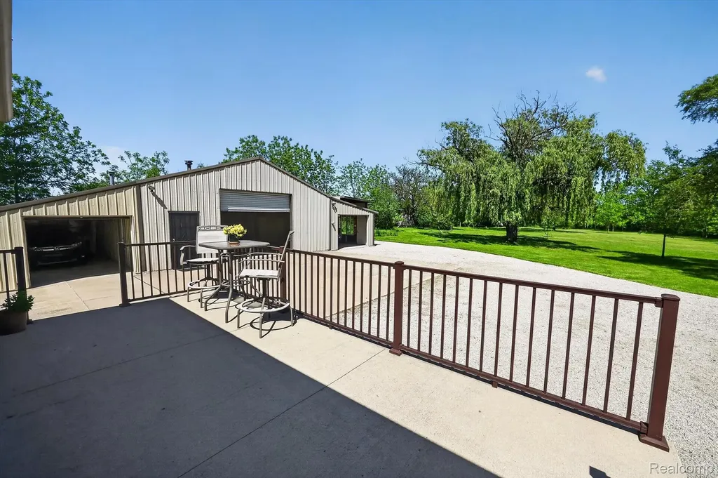 10520 North Dixie Berlin Charter Township MI 48179