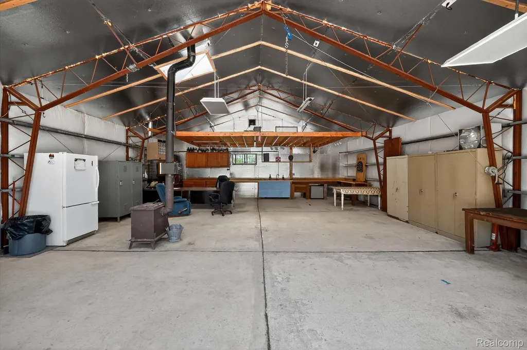 10520 North Dixie Berlin Charter Township MI 48179