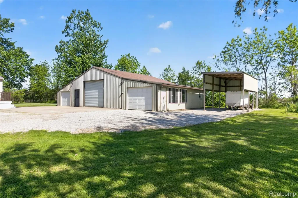 10520 North Dixie Berlin Charter Township MI 48179