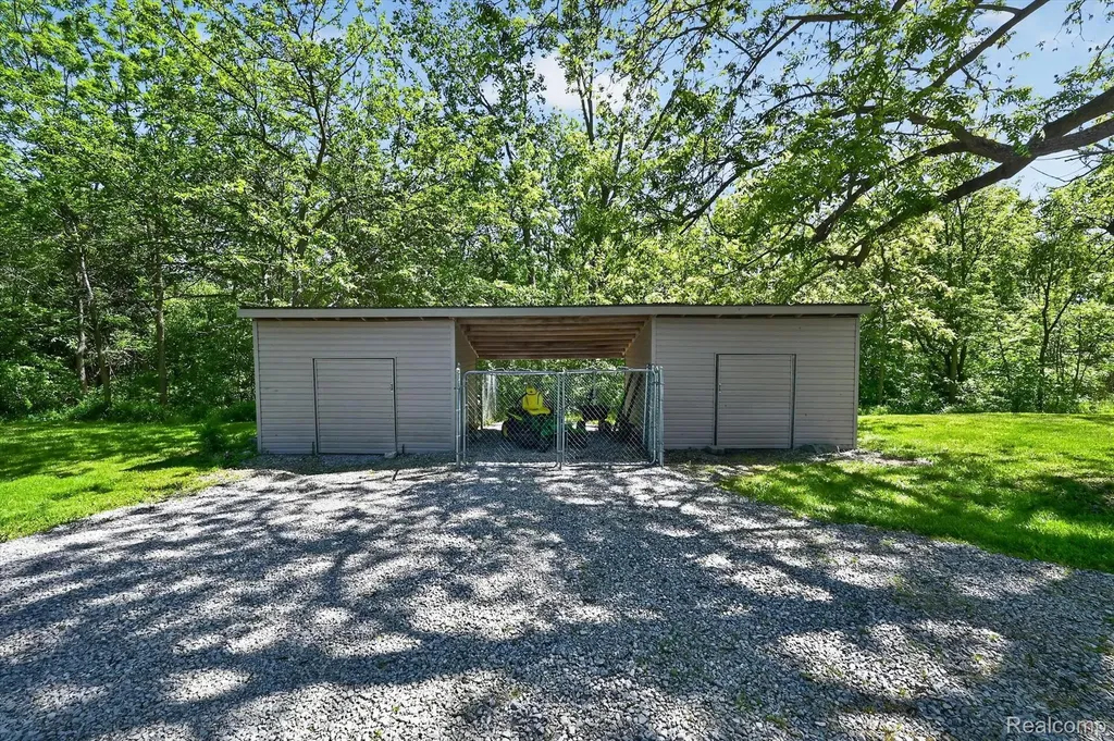10520 North Dixie Berlin Charter Township MI 48179