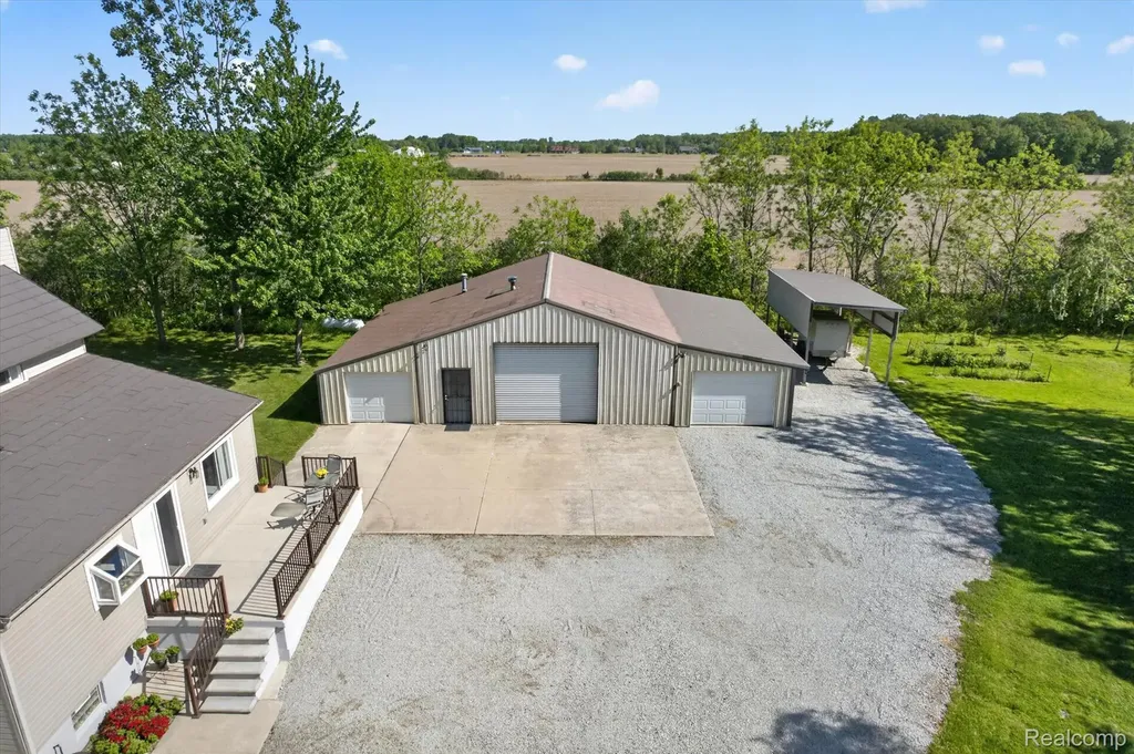 10520 North Dixie Berlin Charter Township MI 48179