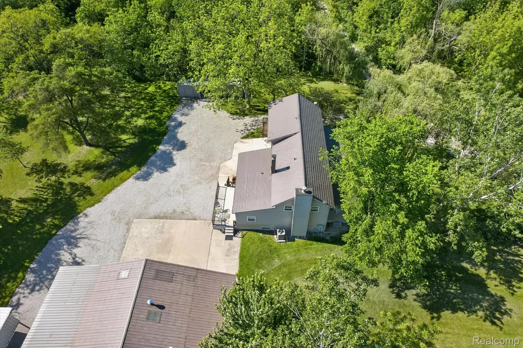 10520 North Dixie Berlin Charter Township MI 48179