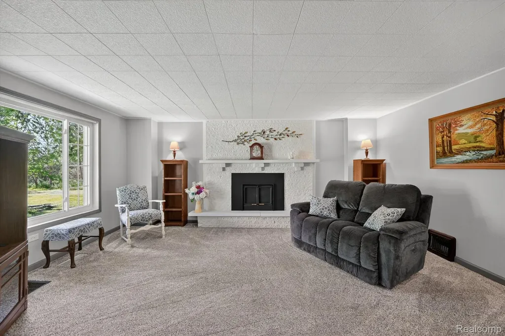 10520 North Dixie Berlin Charter Township MI 48179