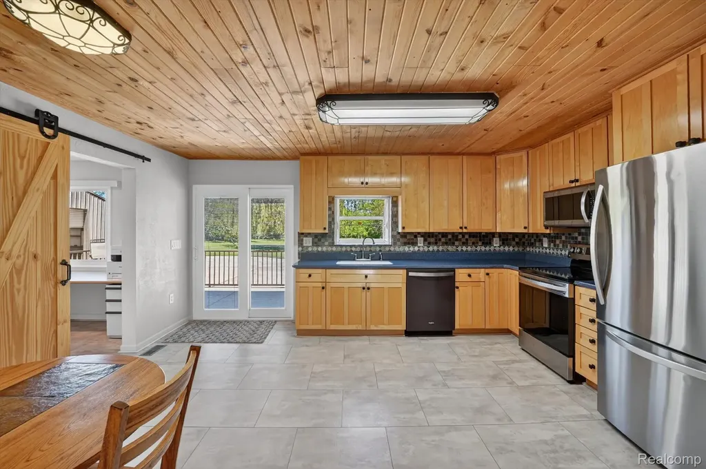 10520 North Dixie Berlin Charter Township MI 48179