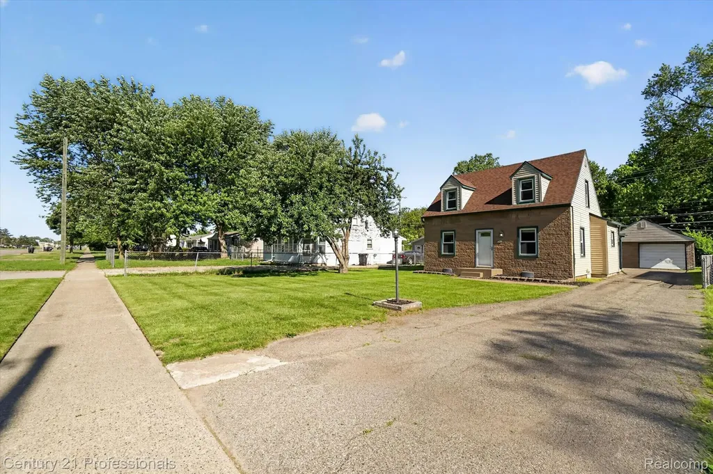 28524 7 Mile Road Livonia City MI 48152