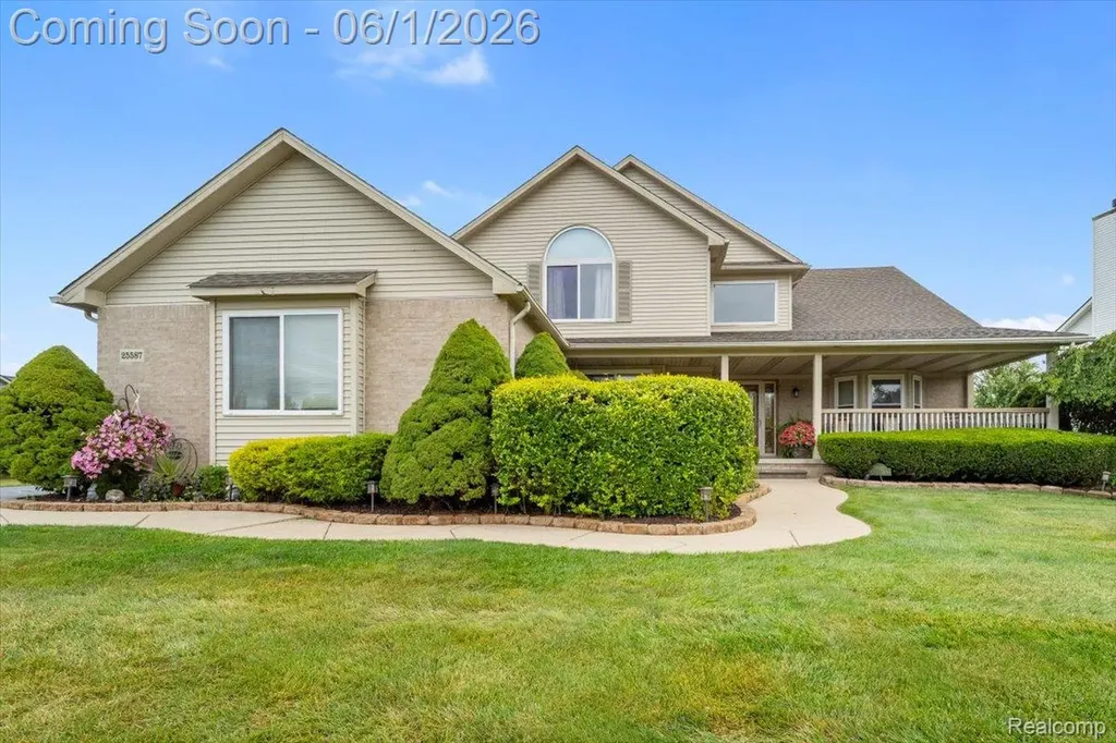25587 Winding Creek Drive Huron Charter Township MI 48164