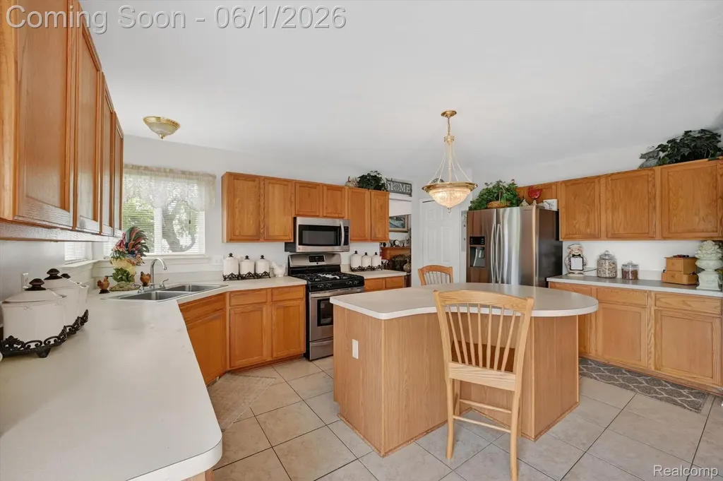 25587 Winding Creek Drive Huron Charter Township MI 48164