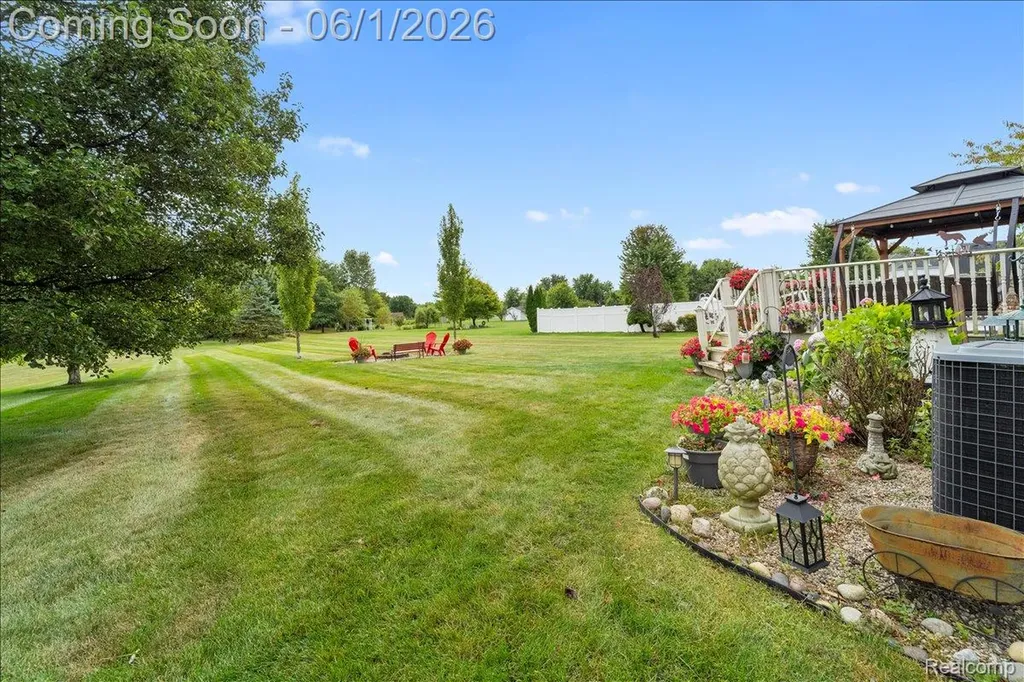 25587 Winding Creek Drive Huron Charter Township MI 48164