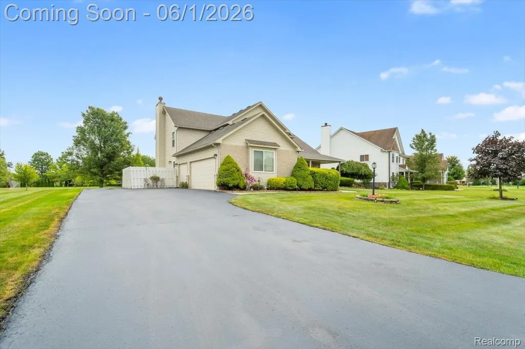 25587 Winding Creek Drive Huron Charter Township MI 48164