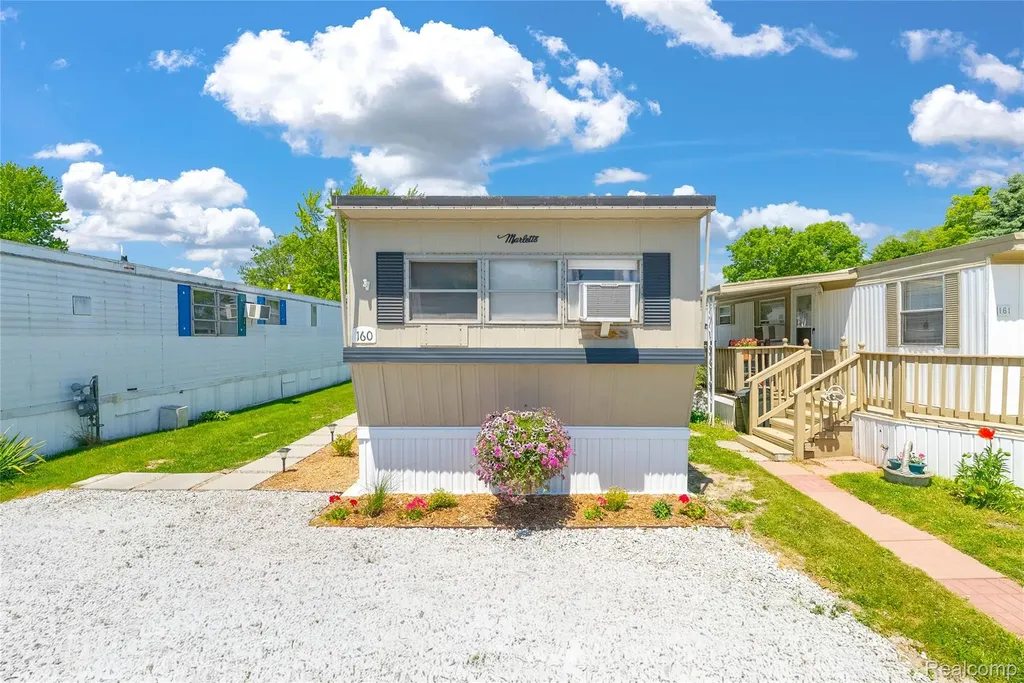 5203 Main Street Lexington Village MI 48450