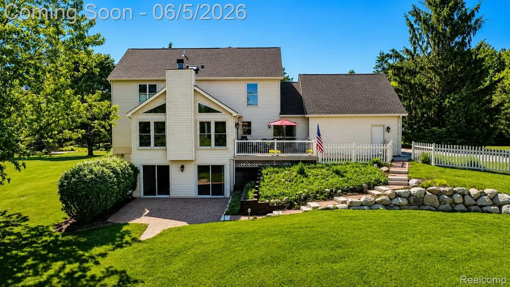 7505 Quail Ridge Drive Webster Township MI 48130