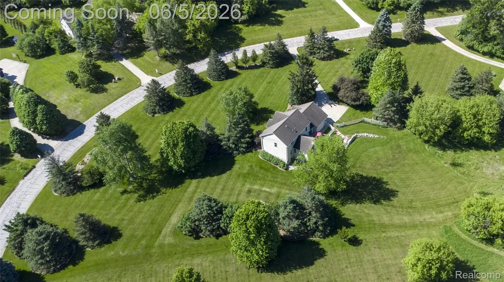 7505 Quail Ridge Drive Webster Township MI 48130