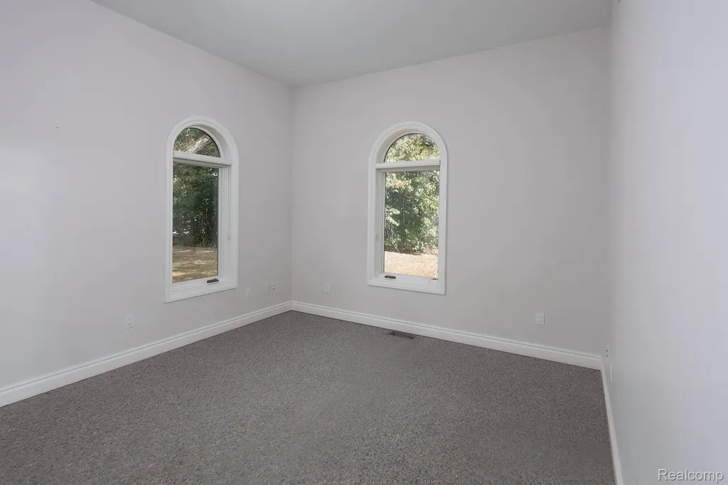 68373 Lake Angela Pointe Richmond City MI 48062
