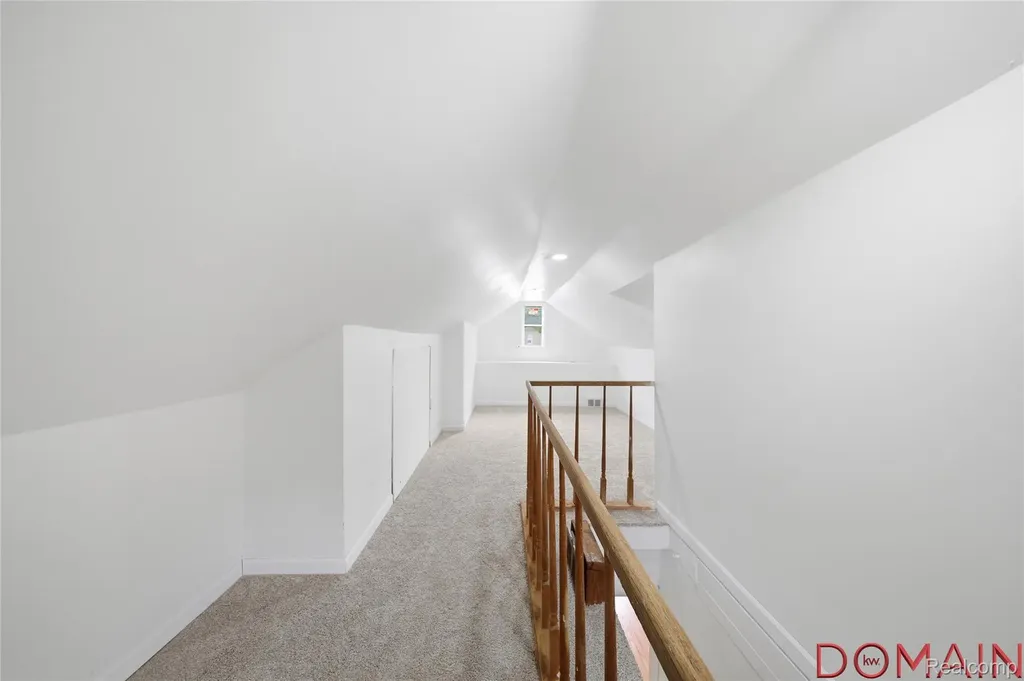 7285 Prospect Avenue Warren City MI 48091