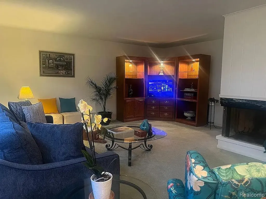 2507 Carlyle Drive Kalamazoo City MI 49008