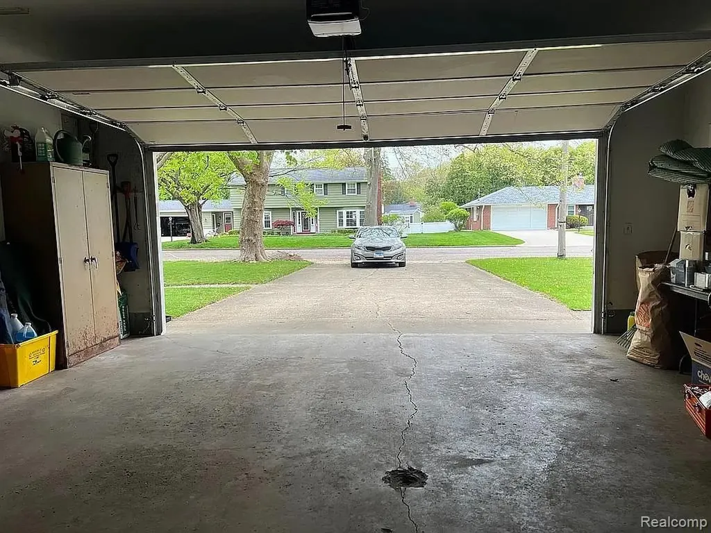 2507 Carlyle Drive Kalamazoo City MI 49008
