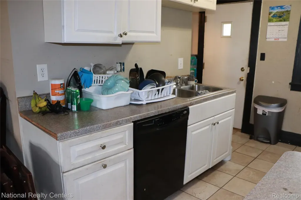 164 California Street Highland Park City MI 48203