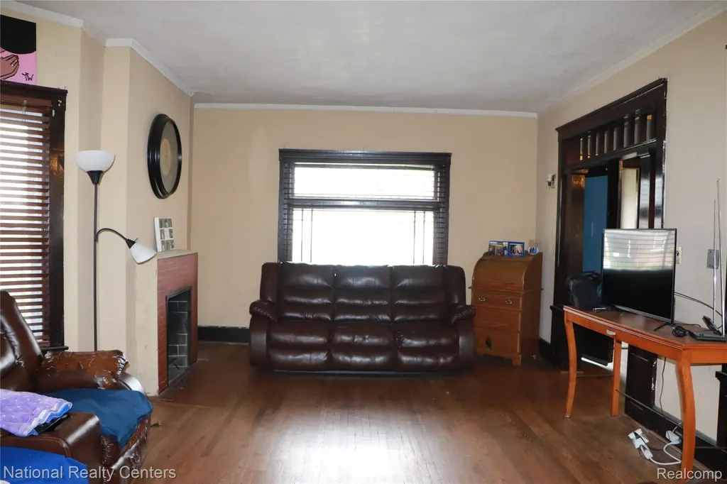 164 California Street Highland Park City MI 48203