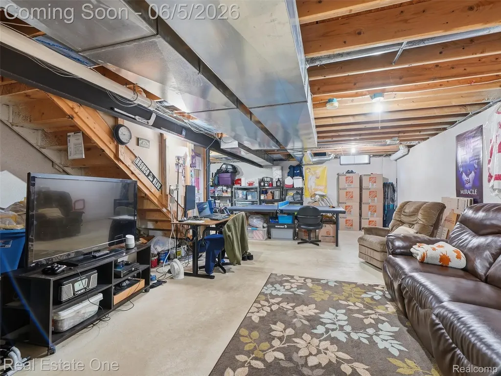 7794 Paint Creek Drive Ypsilanti Charter Township MI 48197