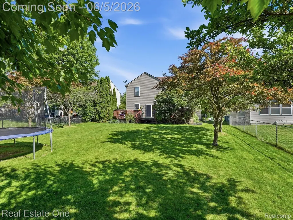 7794 Paint Creek Drive Ypsilanti Charter Township MI 48197