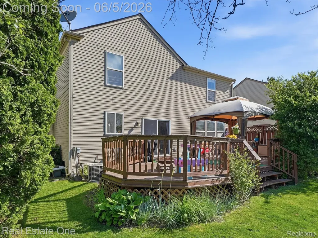 7794 Paint Creek Drive Ypsilanti Charter Township MI 48197