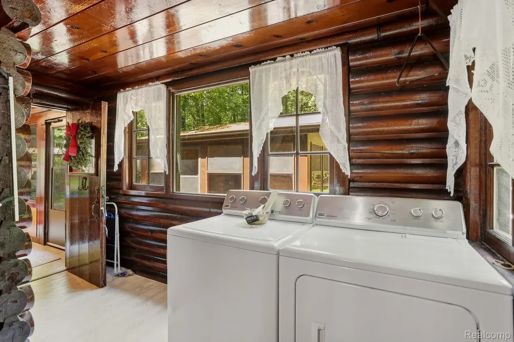 3814 S Towerline Road Bridgeport Charter Township MI 48722