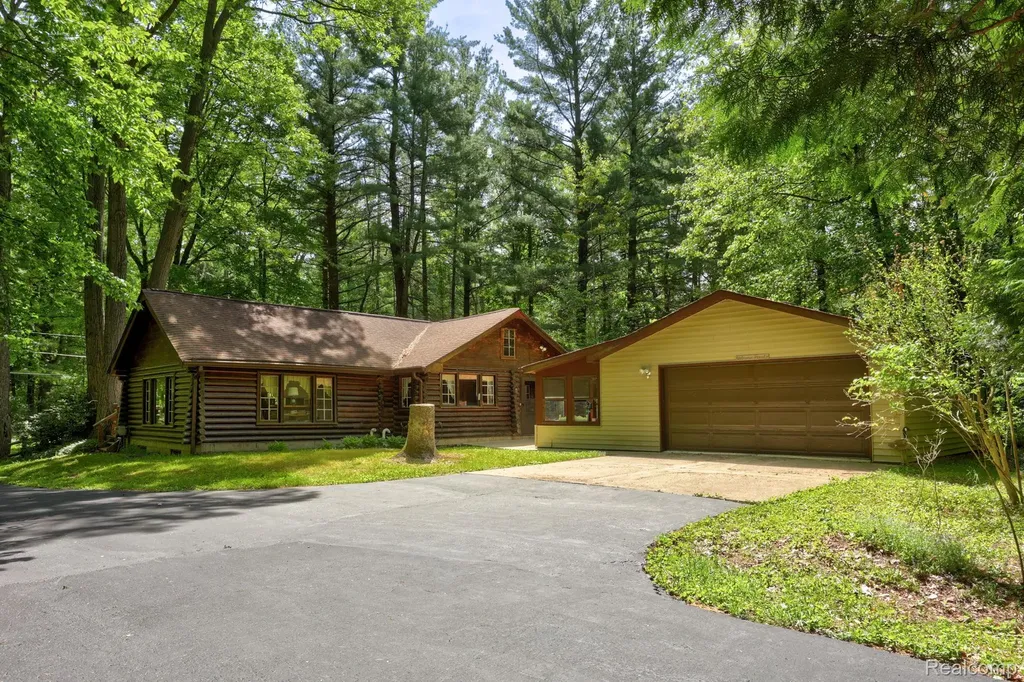 3814 S Towerline Road Bridgeport Charter Township MI 48722