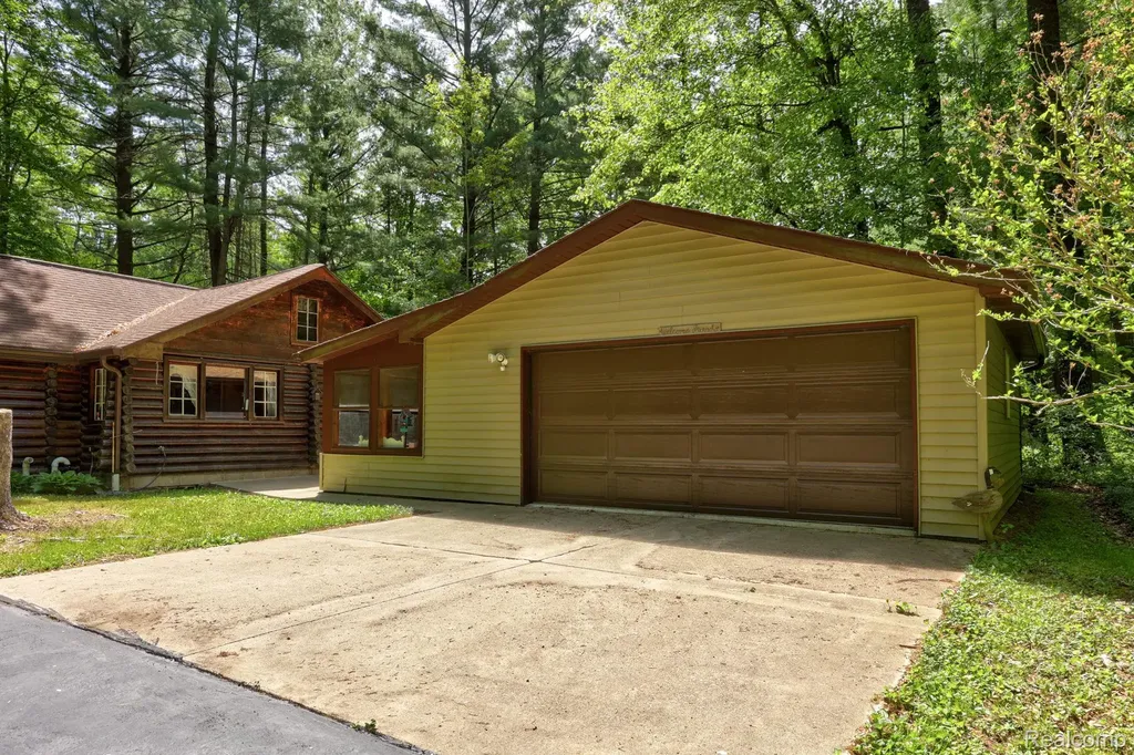 3814 S Towerline Road Bridgeport Charter Township MI 48722
