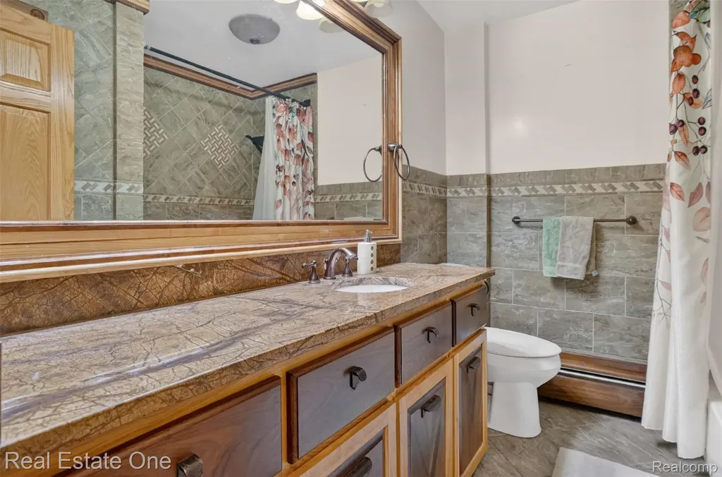 8391 E Court Street Davison Township MI 48423