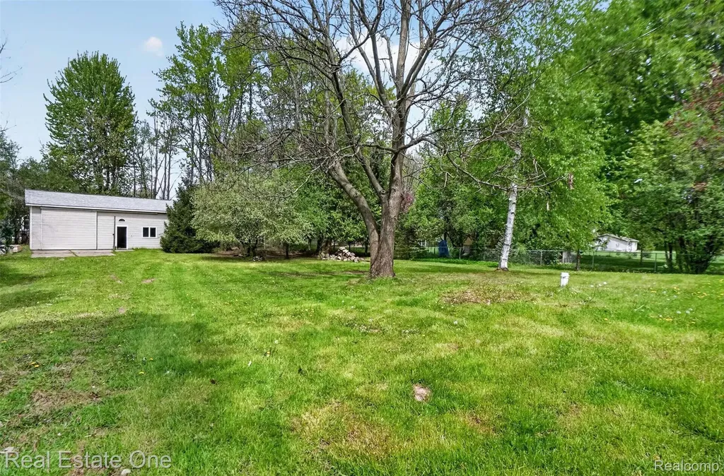 8391 E Court Street Davison Township MI 48423