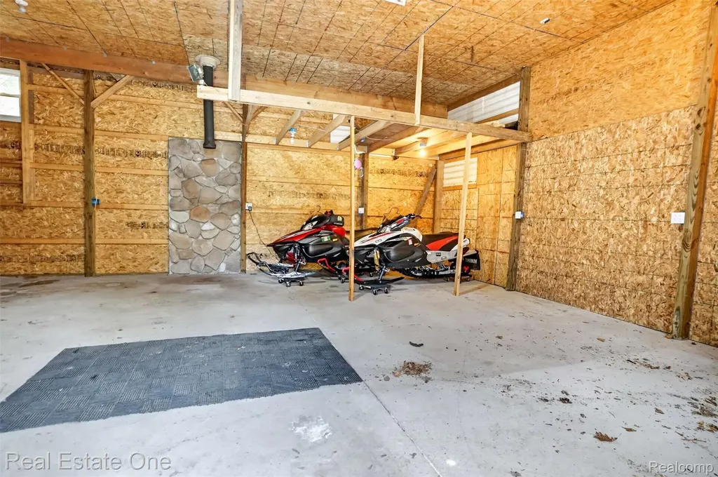 8391 E Court Street Davison Township MI 48423