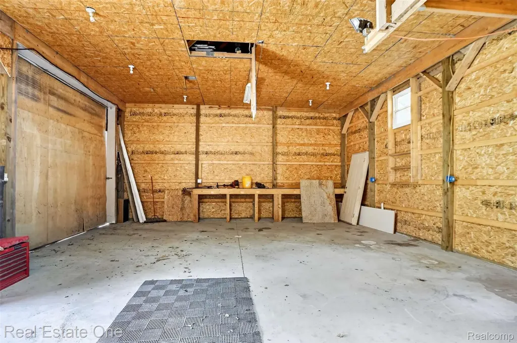 8391 E Court Street Davison Township MI 48423