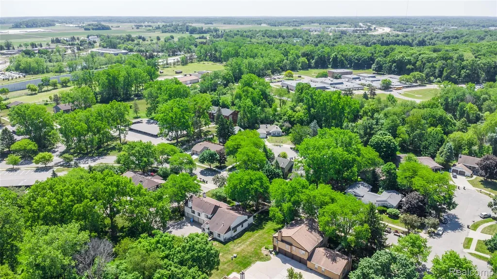 2925 Staten Avenue Lansing City MI 48910