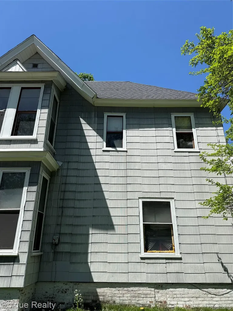 804 Court Street Port Huron City MI 48060