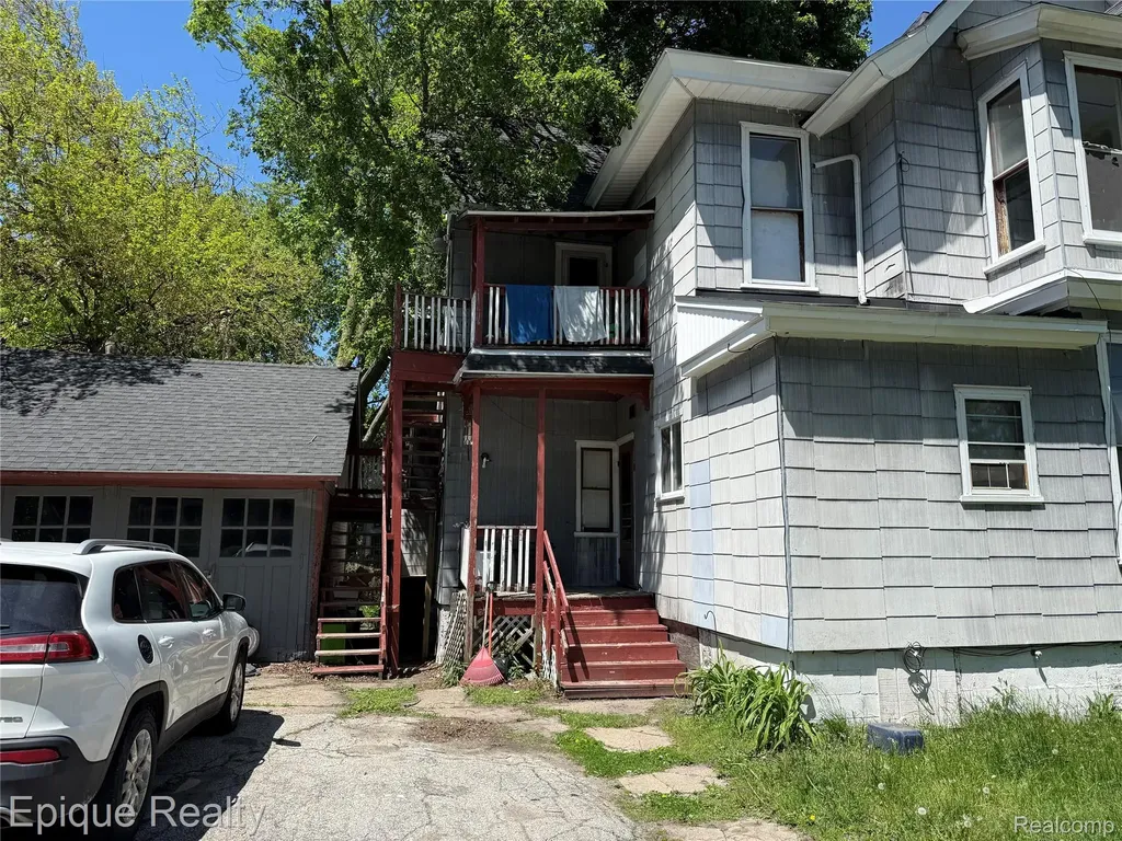 804 Court Street Port Huron City MI 48060