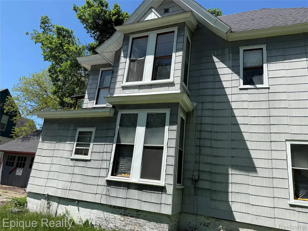 804 Court Street Port Huron City MI 48060