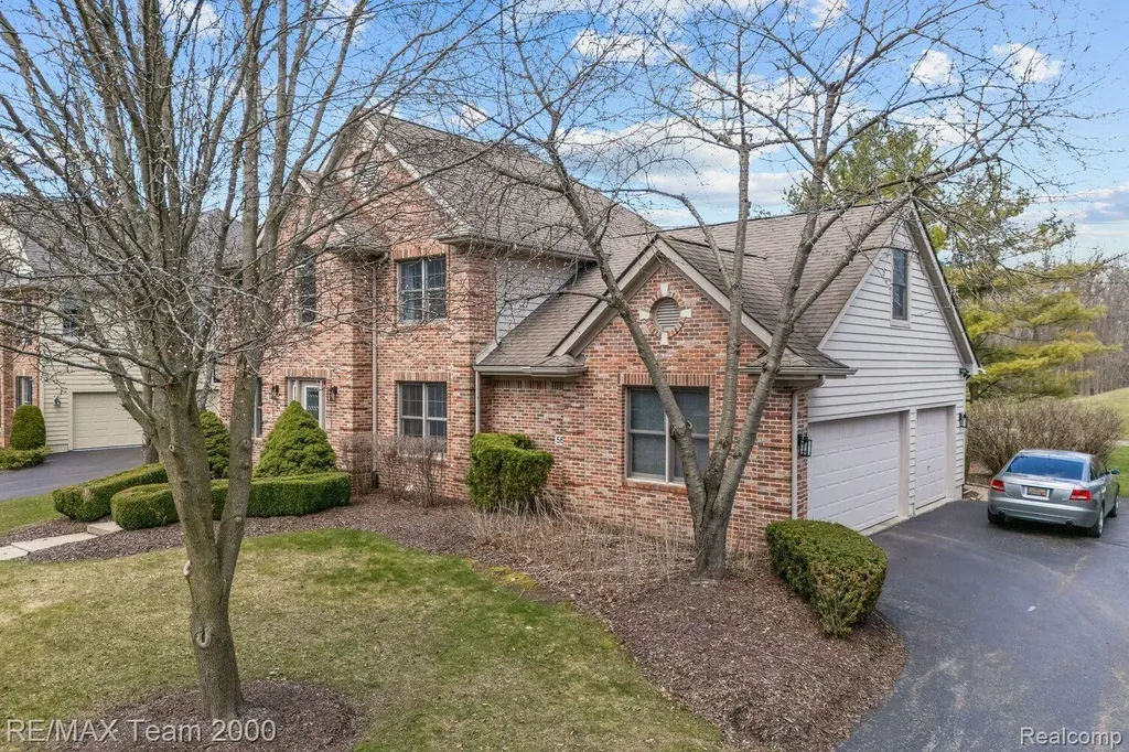 5681 Woodfield Parkway Grand Blanc Charter Township MI 48439
