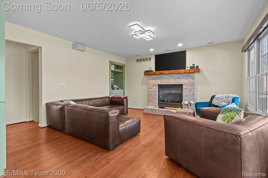 5681 Woodfield Parkway Grand Blanc Charter Township MI 48439