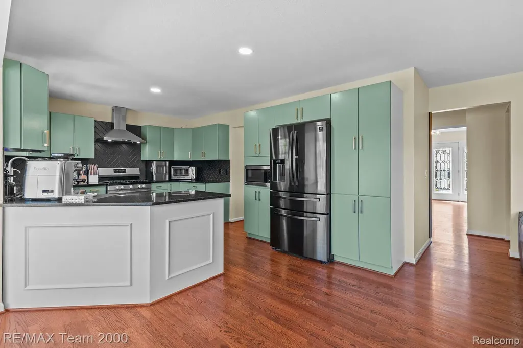 5681 Woodfield Parkway Grand Blanc Charter Township MI 48439